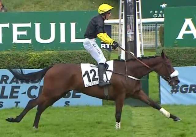 ALTESSE DU BERLAIS (12 - Baptiste LE CLERC) gagnant du PRIX FERDINAND DUFAURE 2022 à Auteuil