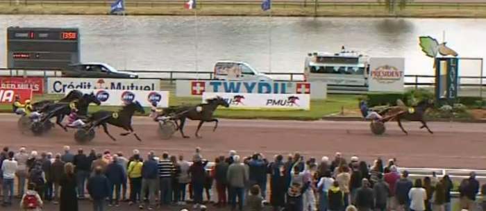 Arrivée de la 6ème étape du Grand National du Trot 2024 et la victoire d'IGREC DE CELLAND drivé par David THOMAIN sur l'hippodrome de Laval
