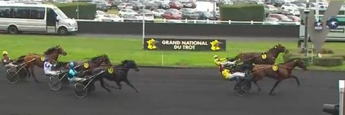 Arrivée de la Finale du Grand National du Trot 2024 à Vincennes