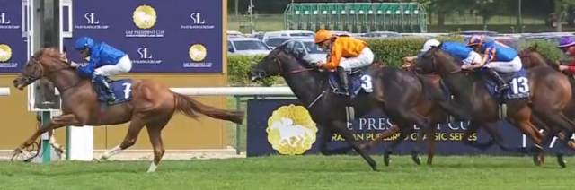 Arrivée de la Poule d'Essai des Poulains 2022 à Longchamp Arrivée de la Poule d'Essai des Poulains 2022 à Longchamp