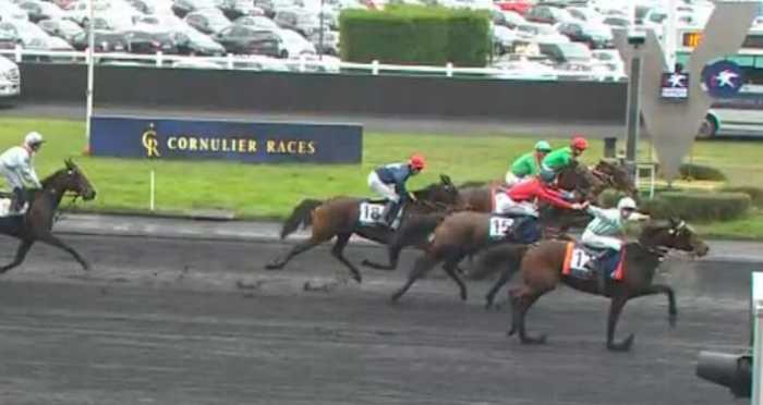 Arrivée du PRIX DE CORNULIER 2024 sur l'hippodrome de Paris Vincennes