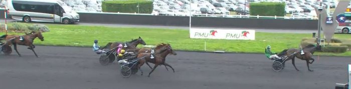 Arrivée du PRIX DE PARIS 2024 sur l'hippodrome de Paris Vincennes