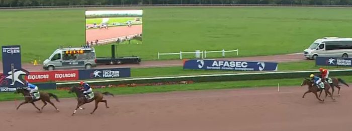 Arrivée du Saint-Léger des Trotteurs 2024 et la victoire de LITTLE ORELIE montée par Mathieu MOTTIER sur l'hippodrome de la Prairie à Caen