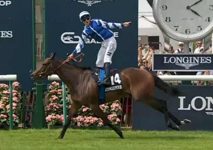 BLUE ROSE CEN (Aurélien LEMAITRE) gagnante du PRIX DE DIANE 2023 sur l'hippodrome de Chantilly