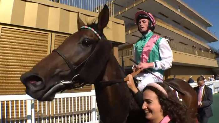 BLUESTOCKING (Rossa RYAN) gagnante du PRIX VERMEILLE 2024 sur l'hippodrome de Paris Longchamp