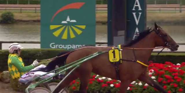 CALASKA DE GUEZ (1 - Jean-Michel BAZIRE) gagnant de la 6ème étape du Grand National du Trot 2019 à LAVAL
