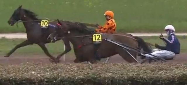 DIVINE MONCEAU (12 - Alexandre ABRIVARD) gagnant de la 2ème étape du Grand National du Trot 2022 à SALON-DE-PROVENCE