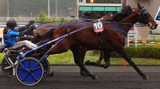 PRIX DU BOURBONNAIS 2021 et la victoire d'ETONNANT drivé par Anthony BARRIER