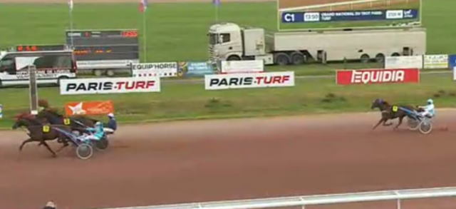 FAKIR DU LORAULT drivé par François LECANU gagnant de la 10ème étape du Grand National du Trot 2020 à Lisieux