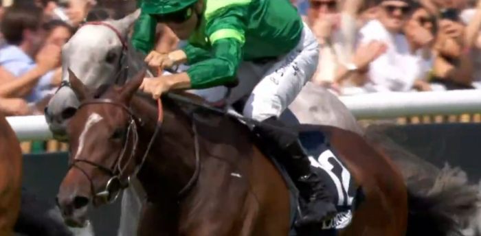 GEZORA (Christophe SOUMILLON) gagnante du PRIX DE DIANE 2025 sur l'hippodrome de Chantilly