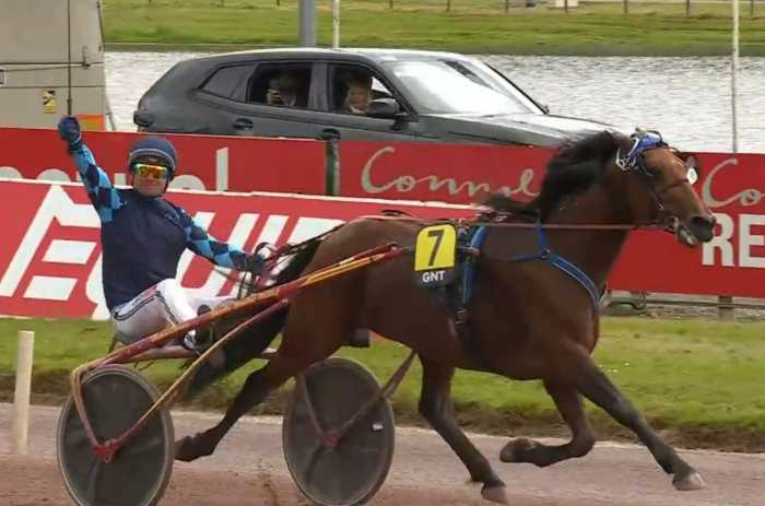6ème étape du Grand National du Trot 2024 et la victoire d'IGREC DE CELLAND drivé par David THOMAIN sur l'hippodrome de Laval