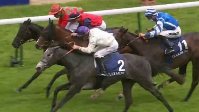 INCARVILLE (Christophe SOUMILLON) gagnante du PRIX SAINT-ALARY 2021 sur l'hippodrome de Longchamp