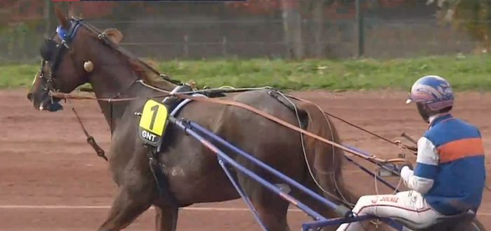 11ème étape du Grand National du Trot 2025 et la victoire de JESON BOY drivé par Quentin CHAUVE-LAFFAY sur l'hippodrome de Feurs