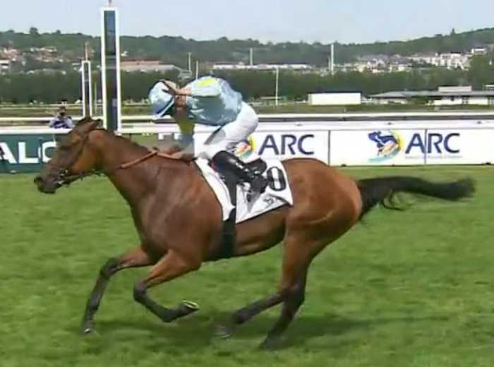 LAZZAT (Antonio ORANI) gagnant du PRIX MAURICE DE GHEEST 2024 sur l'hippodrome de Deauville
