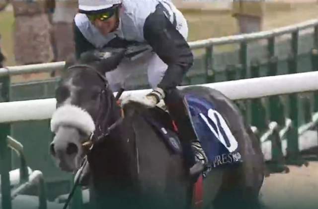 MANGOUSTINE (Gérald MOSSE) vainqueur de la Poule d'Essai des Pouliches 2022 à Longchamp MANGOUSTINE (Gérald MOSSE) vainqueur de la Poule d'Essai des Pouliches 2022 à Longchamp