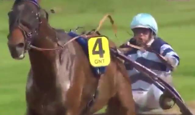 CANTIN DE L'ECLAIR (Numéro 4 - Tony LE BELLER) gagnant de la 10ème étape du Grand National du Trot 2017 à LISIEUX