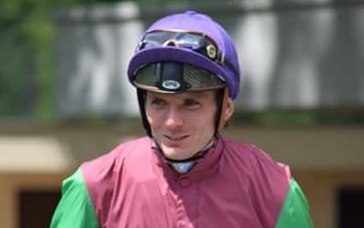 David COTTIN met fin à sa carrière de jockey David COTTIN met fin à sa carrière de jockey